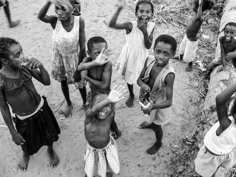 children, madagascar, tsarabanjina, africa, black and white, photography, samir dave, samir, dave, kenya, nairobi